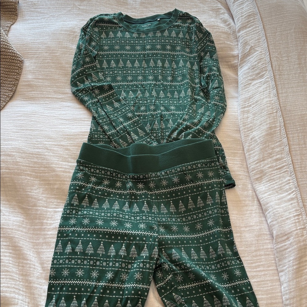 Women’s Petit Lem 2024 Holiday Pajamas - Picture 3 of 4